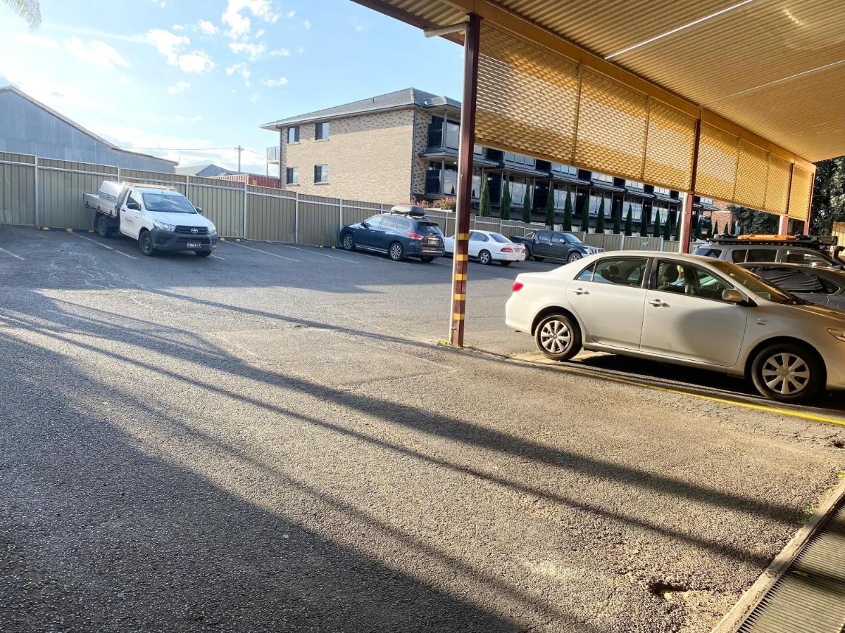 Tallarook Motor Inn Dubbo Exterior photo